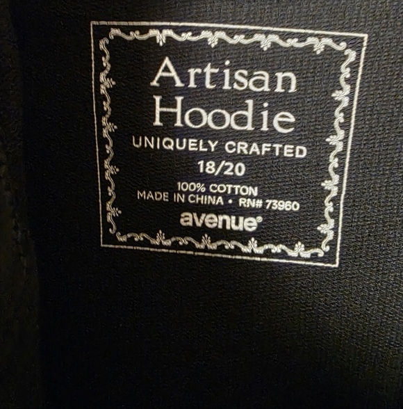 Black Avenue Artisan Zippered Hoodie - Picture 3 of 4